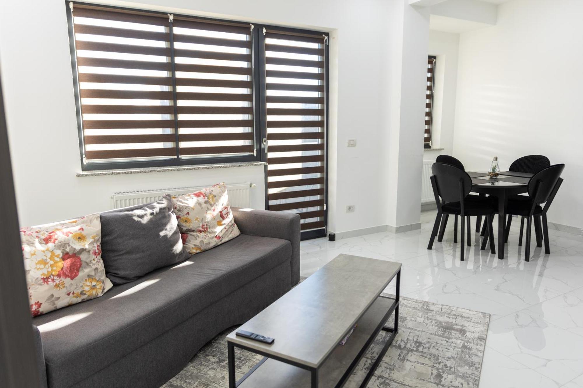 Astar Apartments - Extra Large Rădăuţi Εξωτερικό φωτογραφία